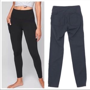 Athleta Salutation Stash Pocket Tight Powervita S